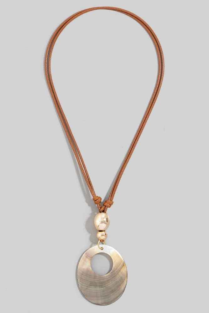Oval Sea Shell Necklace